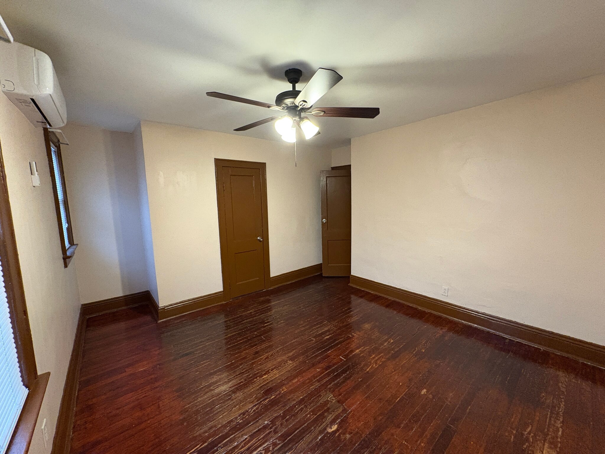 Building Photo - 11543 Mexico St