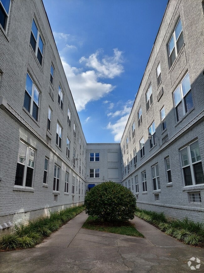 Building Photo - Union Flats