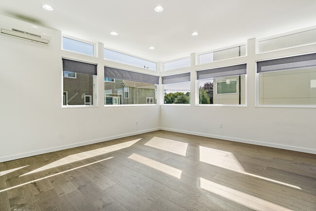 Building Photo - 2416 NW 62nd St