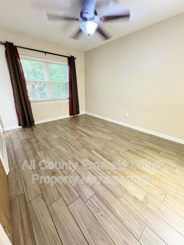 Building Photo - 506 Trenton St