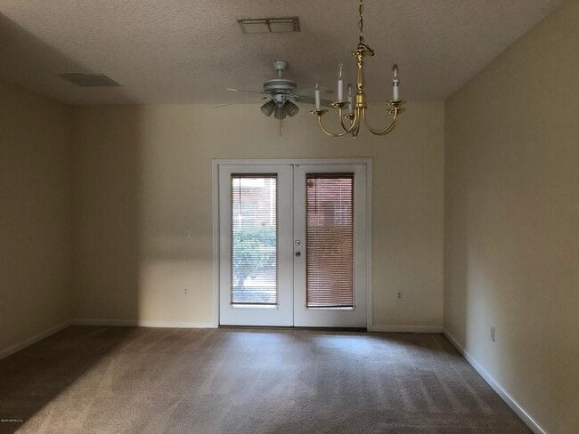 Building Photo - 1521 Fieldview Dr