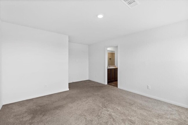 Building Photo - 625 Riverdale Dr