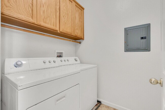 Building Photo - 101 Johnson Ln