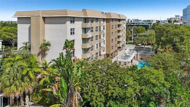 Building Photo - 1050 SE 15th St