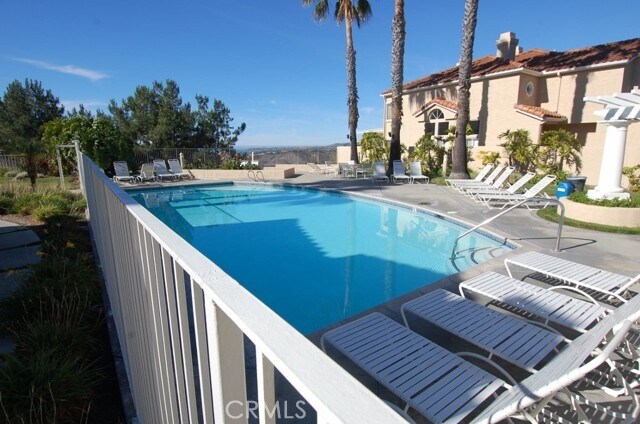 Building Photo - 242 Via Presa