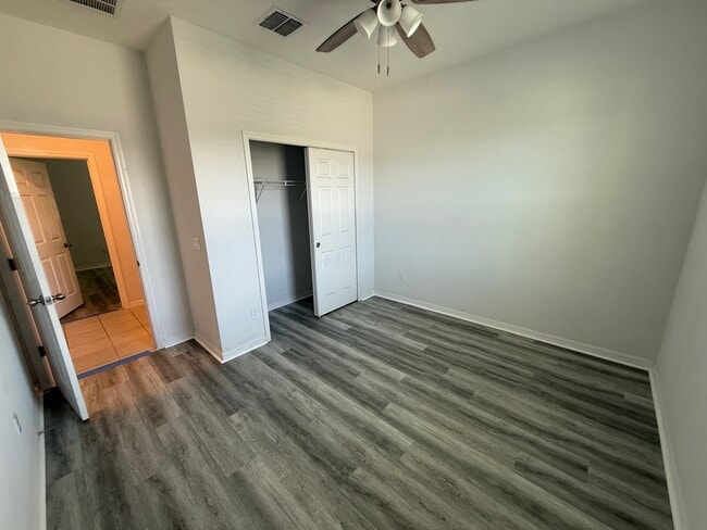 Building Photo - 29214 Armoyan Blvd