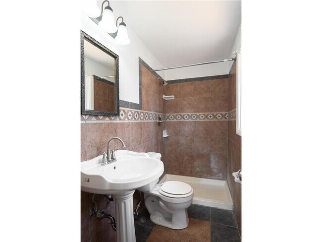 Building Photo - 7740 Arlington Ave N