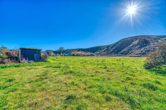Building Photo - 1926 Pescadero Creek Rd
