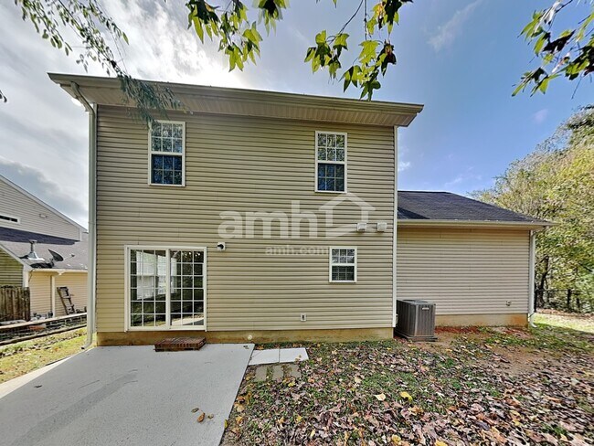 Building Photo - 155 Mott Rd