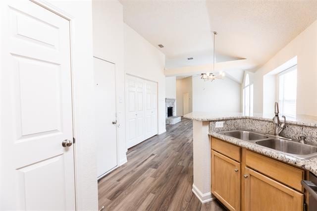 Building Photo - 1717 Marcella Ln