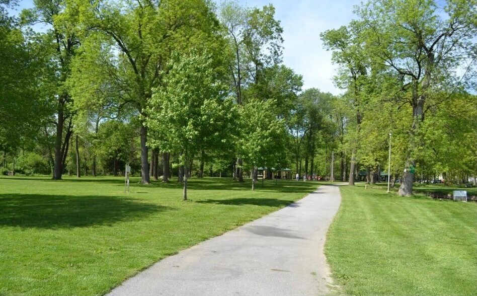 Walking Trails - 335 E Lancaster Ave