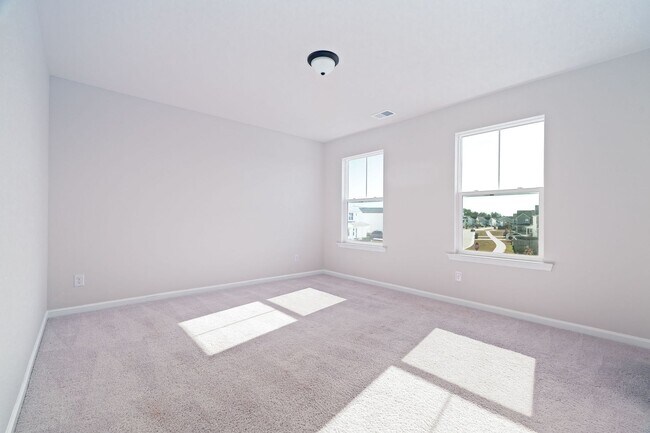 Building Photo - Elegant & Spacious Home in Summerville’s Cane Bay Community