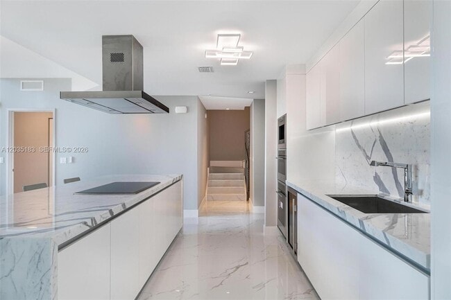 Building Photo - 330 Sunny Isles Blvd