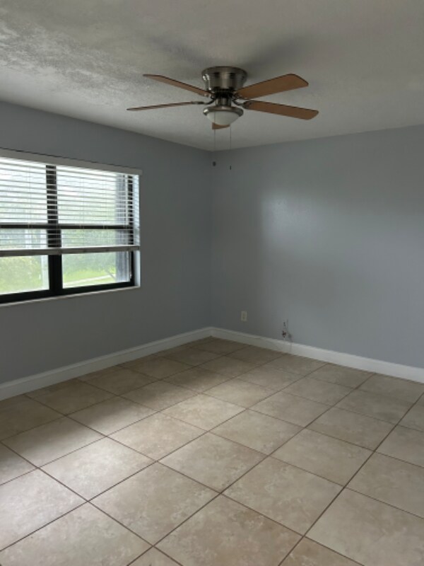Building Photo - 701 N Indian River Dr