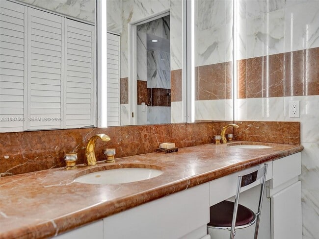 Building Photo - 1400 S Ocean Dr