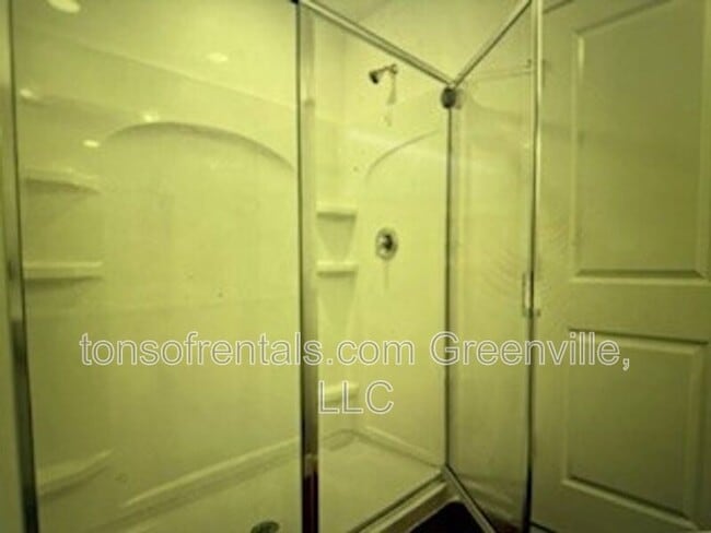 Building Photo - 304 Millen Dr