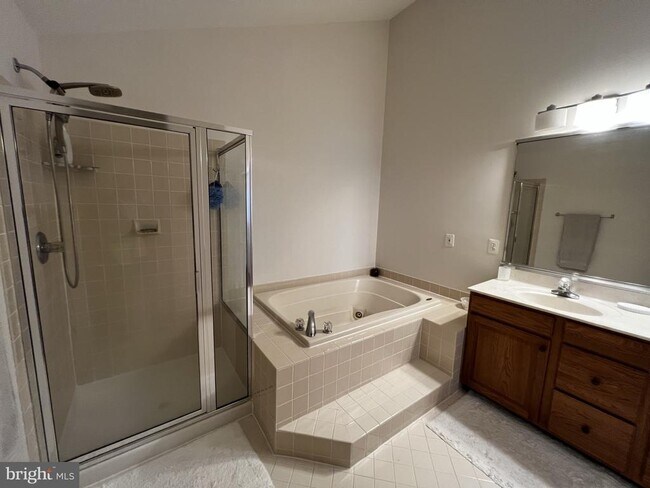 Building Photo - 25622 Creek Run Terrace