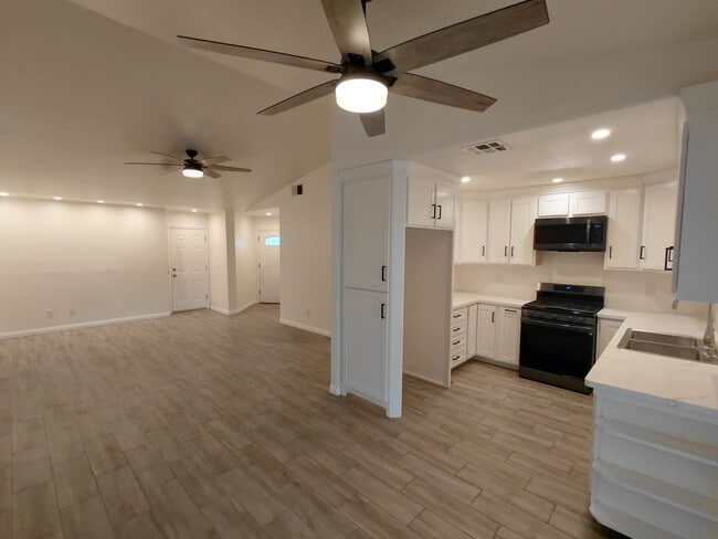 Building Photo - 409 Silverado Trail