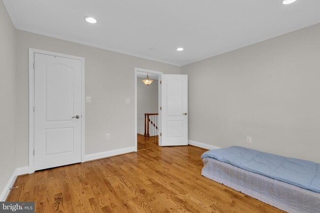 Building Photo - 7205 Van Ness Ct