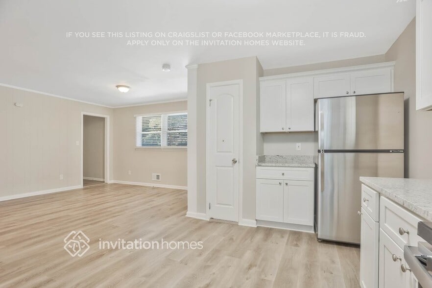 Building Photo - 3887 Sable Dr