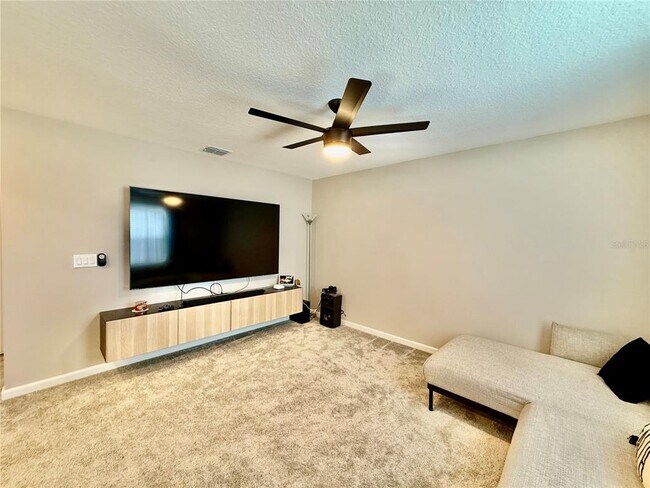 Building Photo - 6255 Golden Bch Dr