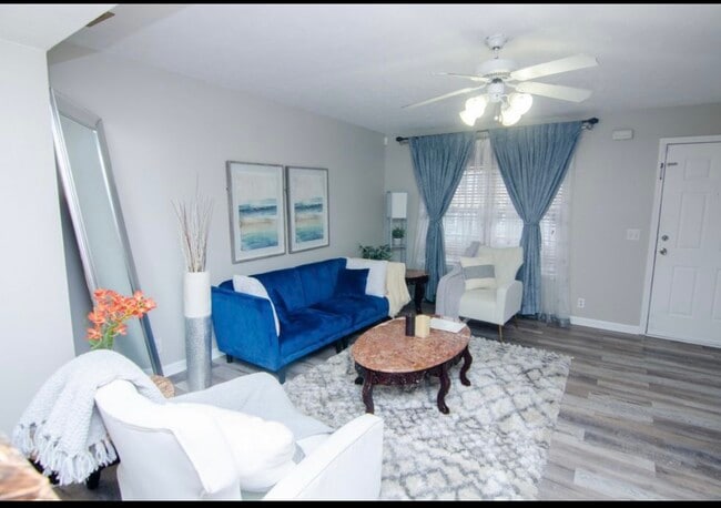 Building Photo - 4016 Cody Dr