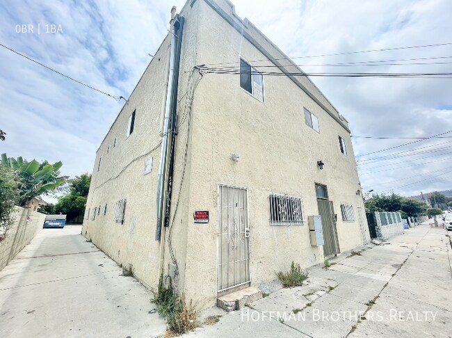 Building Photo - 441 W Santa Cruz St