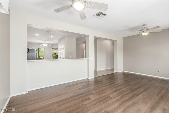 Building Photo - 2871 Goldcreek St
