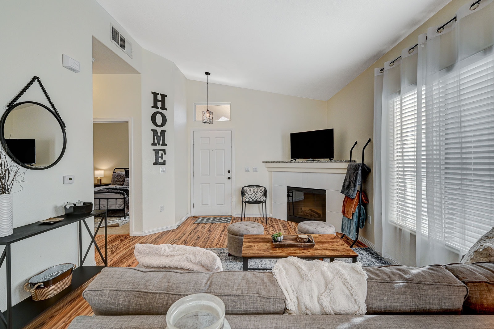 Building Photo - 3351 Indian Shadow St