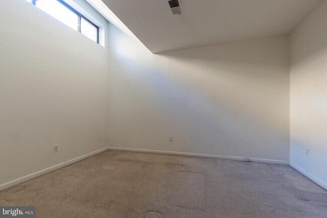 Building Photo - 2137 Spruce St