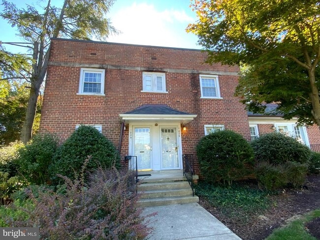 Building Photo - 1826 East-West Hwy