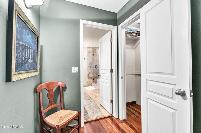Building Photo - 8532 E San Bruno Dr