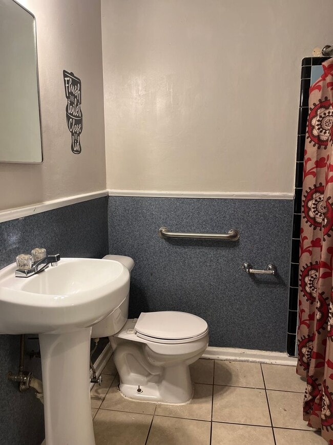 Building Photo - Beautiful Ranch Home In Raleigh, Available...