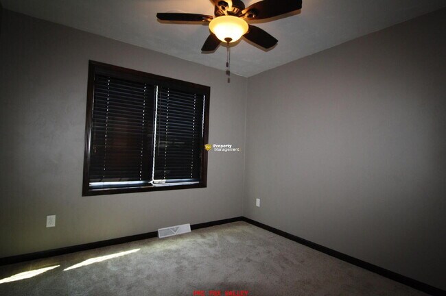 Building Photo - Neenah Subdivision West of I 41