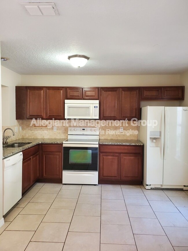 Building Photo - 2251 Cypress Knee Loop