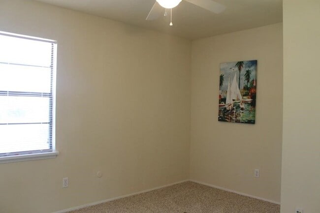 Building Photo - 5445 Gates Dr