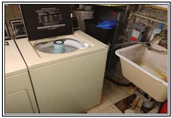 Laundry - 122 E Vidas Ave