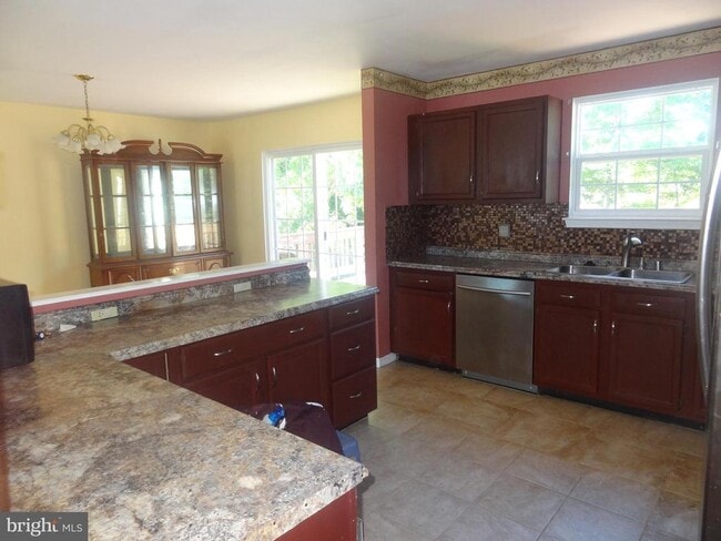 Building Photo - 1511 Pullman Dr