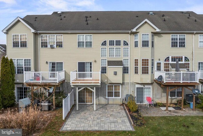 Building Photo - 149 Westbrook Dr