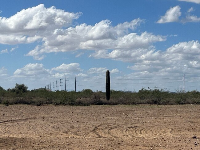 Building Photo - 22936 W Forest Pleasant Pl