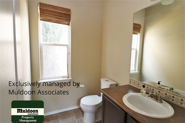 Building Photo - Beautiful, Spacious, and Ready For Move In...