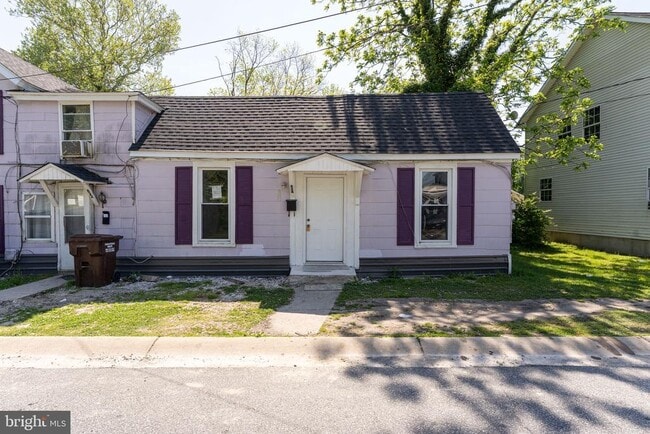 Building Photo - 824 Park Ln