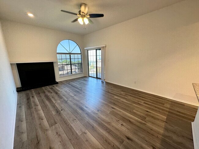 Building Photo - 218 Henry Chandler Dr