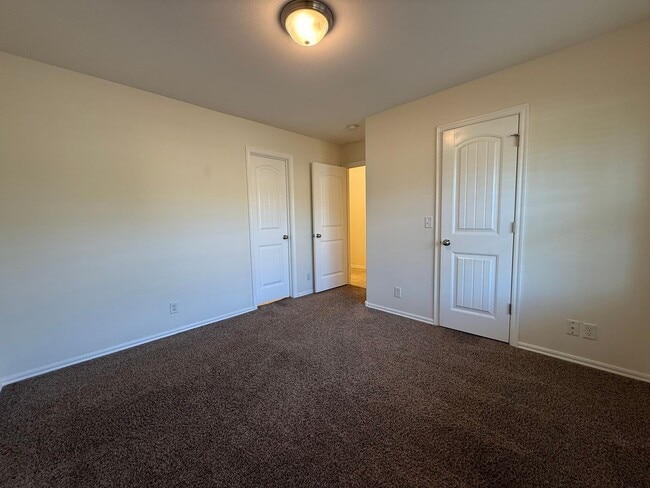 Building Photo - FOR LEASE | Jenks Home | 4 Bed, 2.5 Bath $...