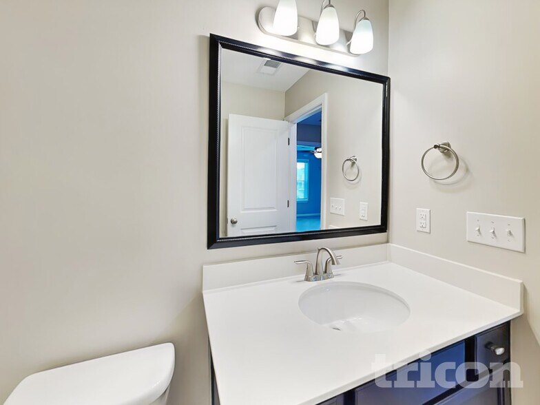 Building Photo - 120 Dunnsmore Dr