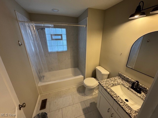 Building Photo - 7500 Lakeshore Blvd