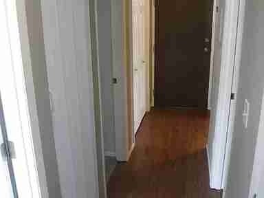 Building Photo - 1600 Eastridge Dr