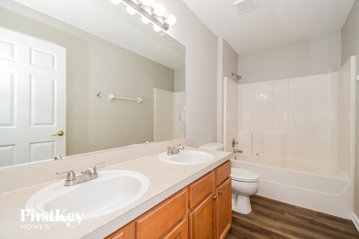 Building Photo - 2684 Creek Ridge Dr