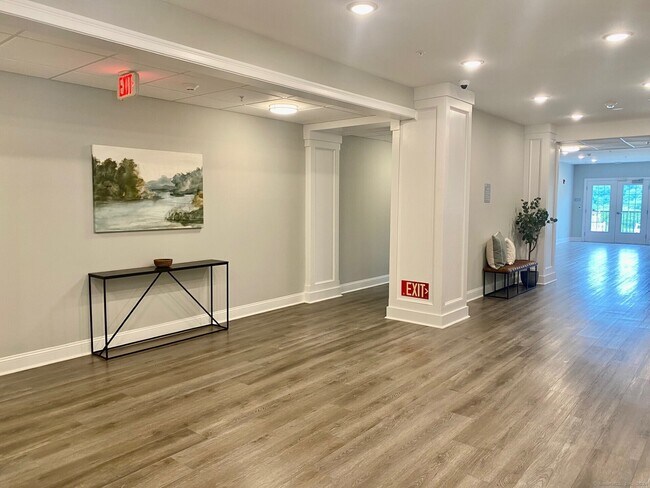 Building Photo - 3 Cherry Brook Rd