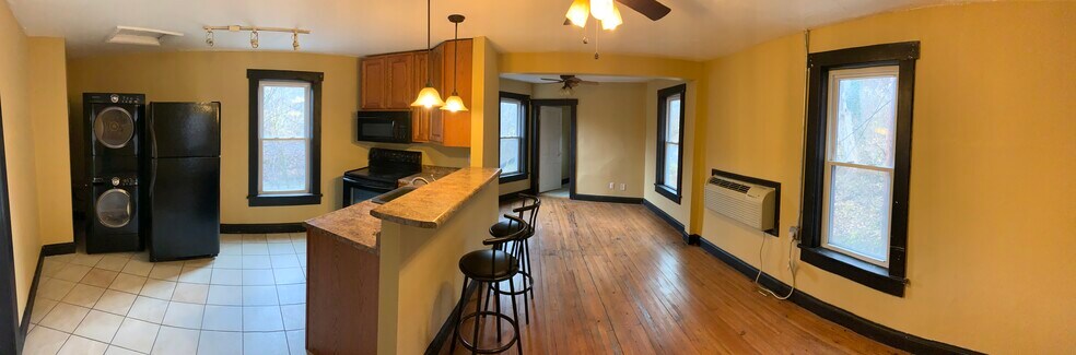 Main Living Space - 2 Elk St